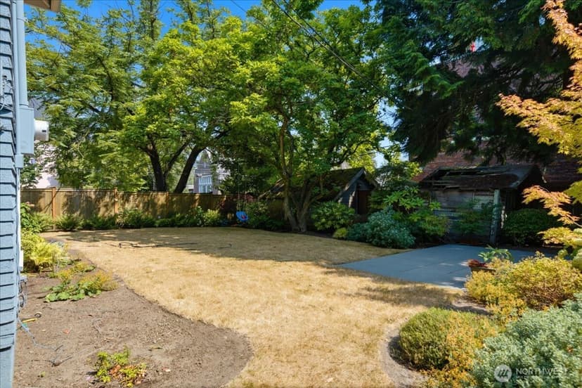 Property photo for 1532 5th Avenue W, Seattle photo 32