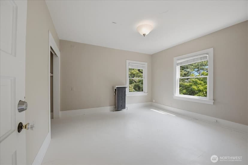 Property photo for 1532 5th Avenue W, Seattle photo 21
