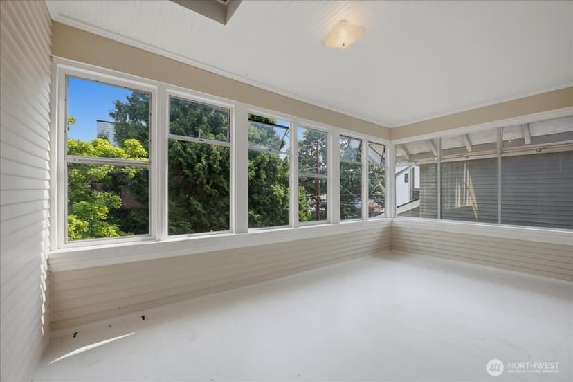Property photo for 1532 5th Avenue W, Seattle photo 25