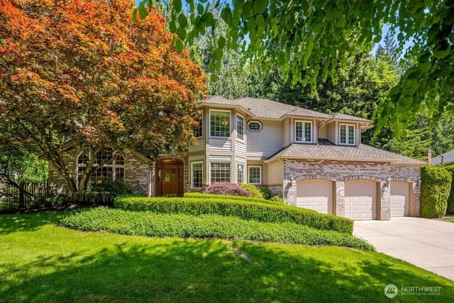 Property photo for 19710 222nd Avenue NE, Woodinville photo 2