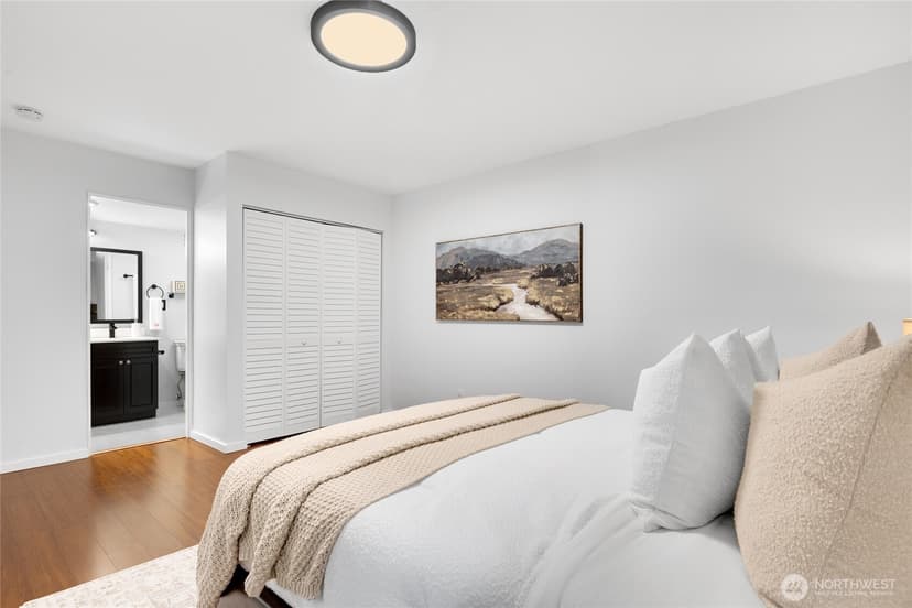 Property photo for 14651 NE 40th Street #F5, Bellevue photo 16