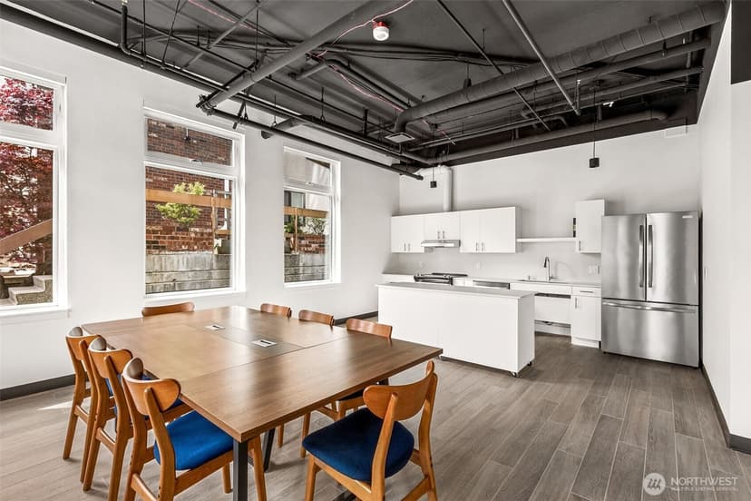 Property photo for 5819 Phinney Avenue N #305, Seattle photo 14