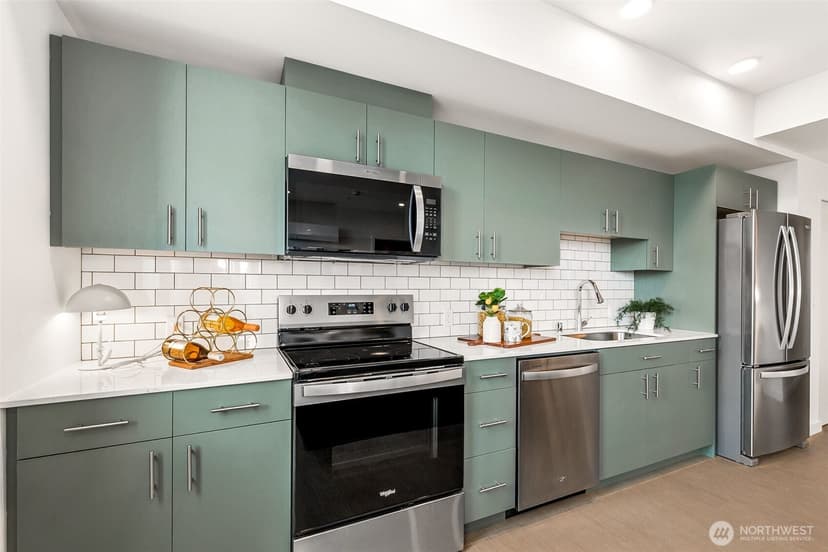 Property photo for 5819 Phinney Avenue N #305, Seattle photo 6