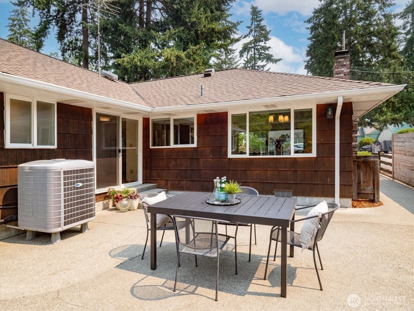 Property photo for 14053 2nd Avenue NW, Seattle photo 28
