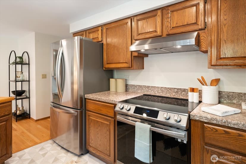 Property photo for 14053 2nd Avenue NW, Seattle photo 11
