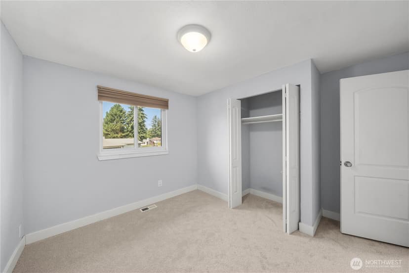 Property photo for 1159 N Vassault Street, Tacoma photo 20