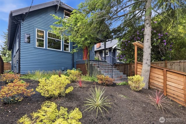Property photo for 1417 Martin Luther King Jr Way, Seattle photo 2