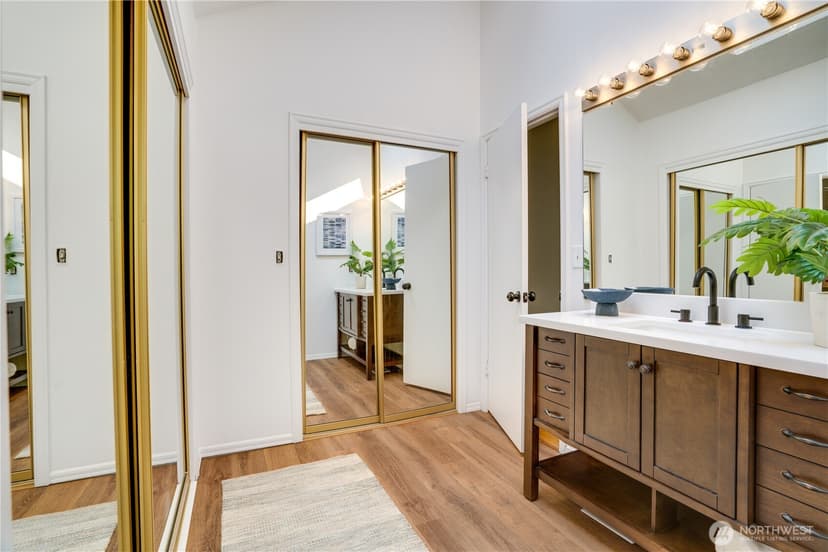 Property photo for 7009 Cameo Drive SW, Lakewood photo 22