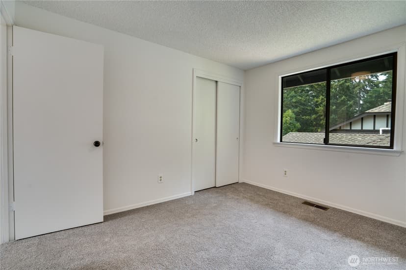 Property photo for 7009 Cameo Drive SW, Lakewood photo 25