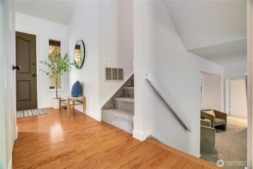 Property photo for 7009 Cameo Drive SW, Lakewood photo 15