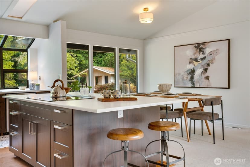 Property photo for 7009 Cameo Drive SW, Lakewood photo 9