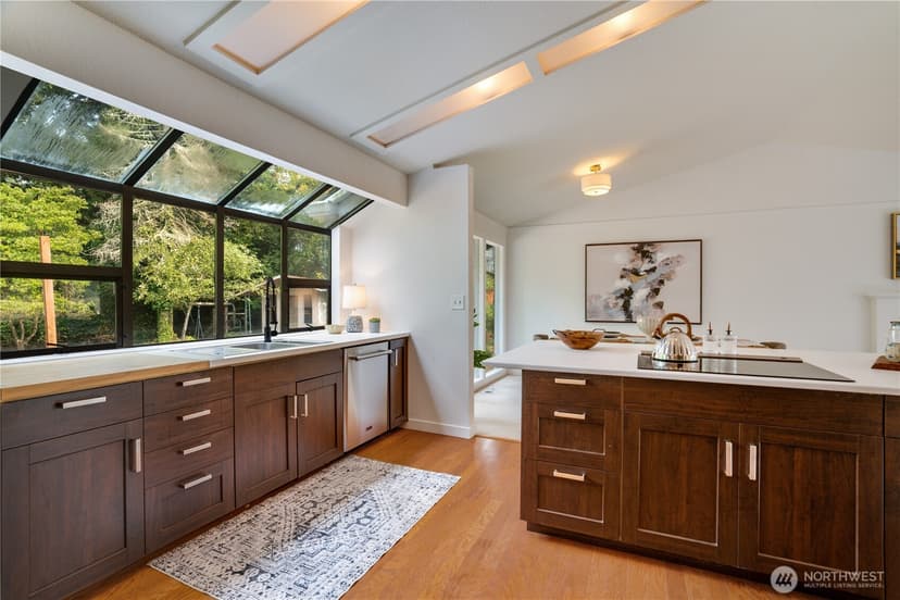 Property photo for 7009 Cameo Drive SW, Lakewood photo 14