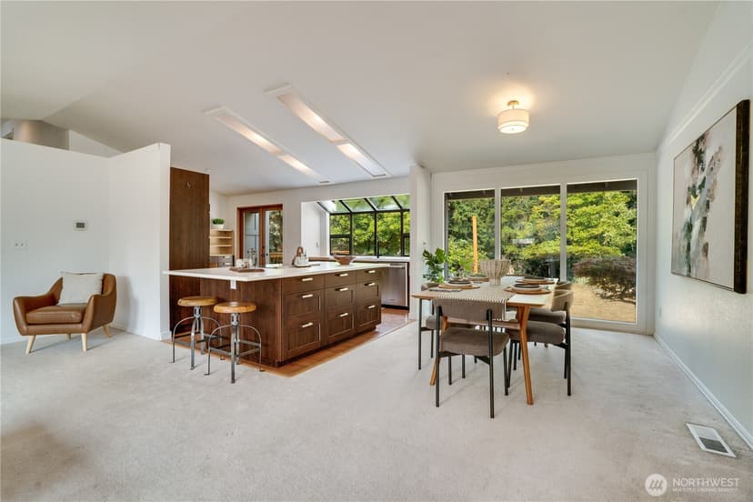 Property photo for 7009 Cameo Drive SW, Lakewood photo 7
