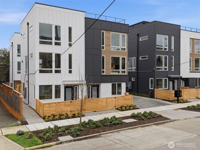 Property photo for 805 NW 63rd Street #B, Seattle photo 2