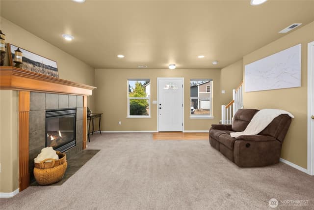 Property photo for 19529 100th Street E, Bonney Lake photo 4