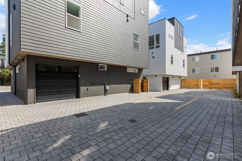 Property photo for 813 NW 63rd Street, Seattle photo 32