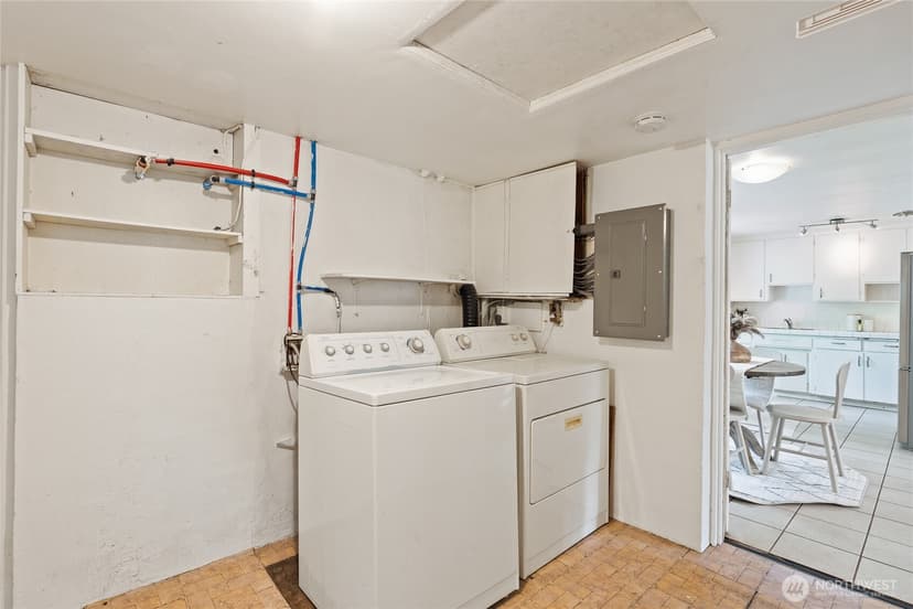 Property photo for 16563 18th Avenue NE, Shoreline photo 25