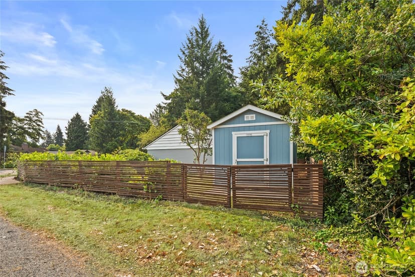 Property photo for 16563 18th Avenue NE, Shoreline photo 29