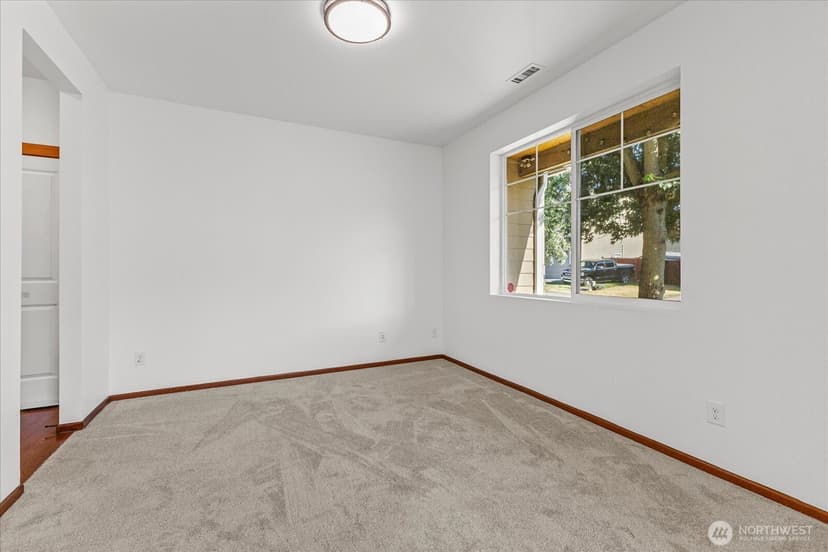 Property photo for 17325 84th Avenue NE, Arlington photo 6