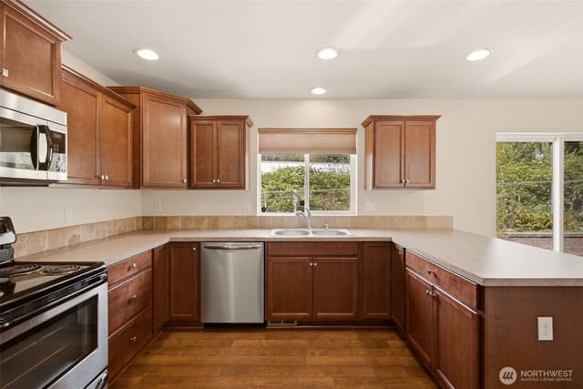 Property photo for 22217 Military Rd S, SeaTac photo 4