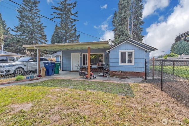 Property photo for 2107 D Street SE, Auburn photo 2