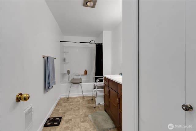 Property photo for 2107 D Street SE, Auburn photo 5