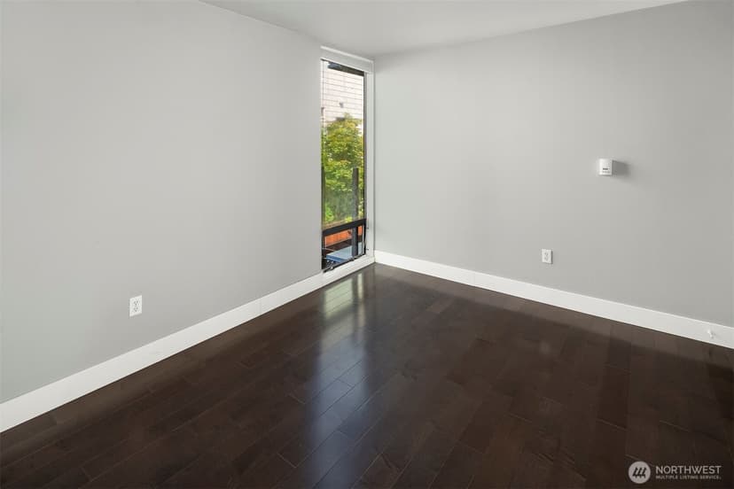 Property photo for 4561 Lake Washington Boulevard NE #201, Kirkland photo 13