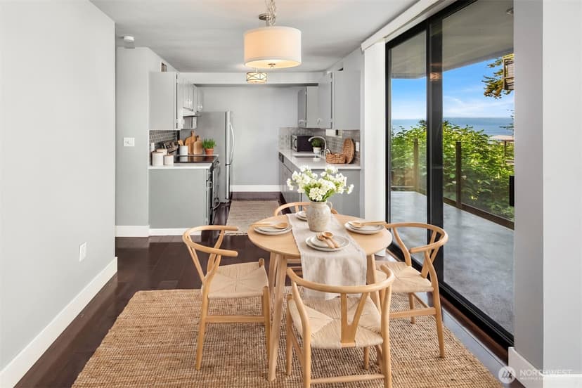 Property photo for 4561 Lake Washington Boulevard NE #201, Kirkland photo 6