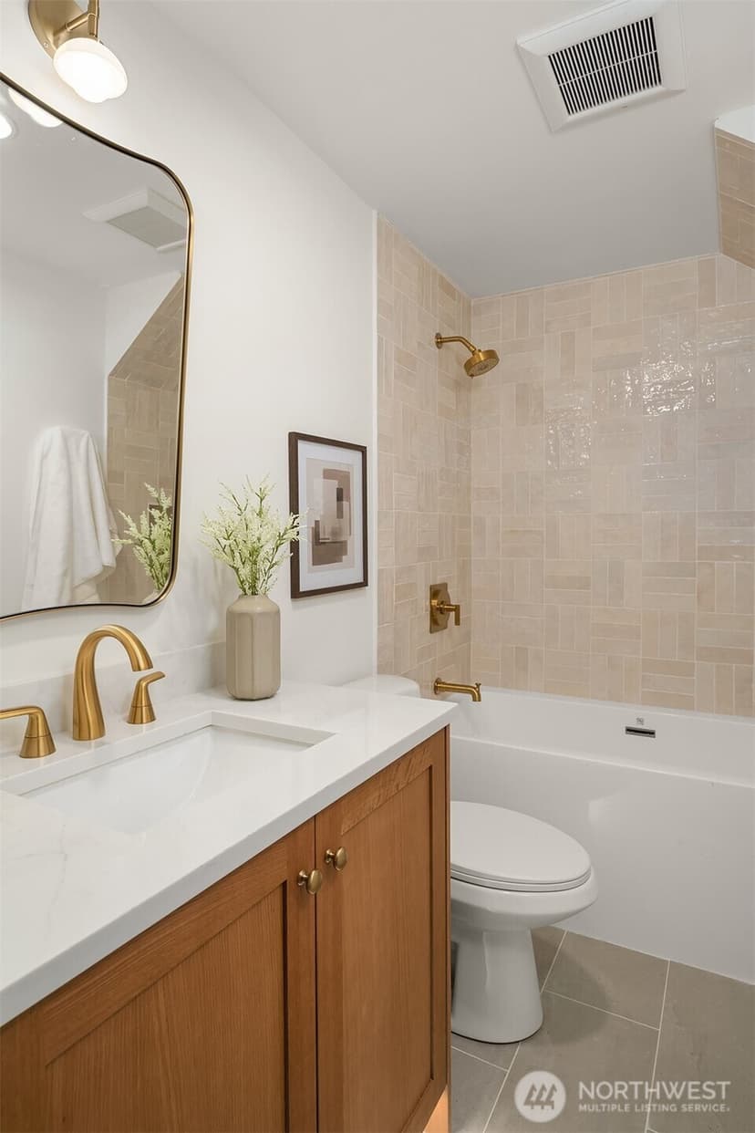 Property photo for 1919 E Eaton Place, Seattle photo 26