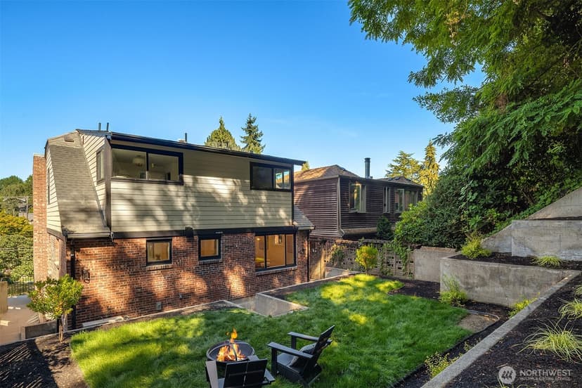 Property photo for 1919 E Eaton Place, Seattle photo 32