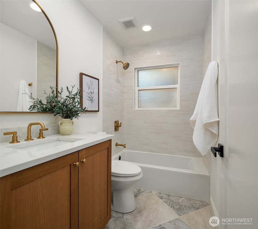 Property photo for 1919 E Eaton Place, Seattle photo 23