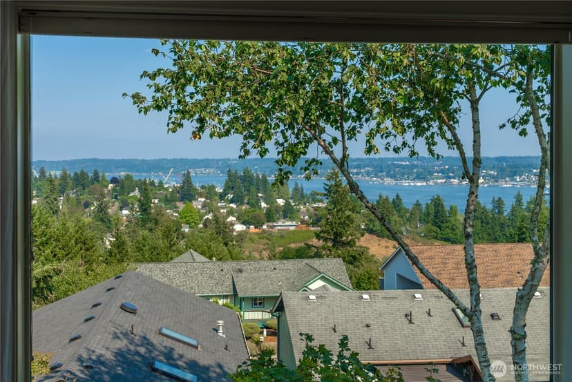 Property photo for 1202 Lansing Avenue W, Bremerton photo 16