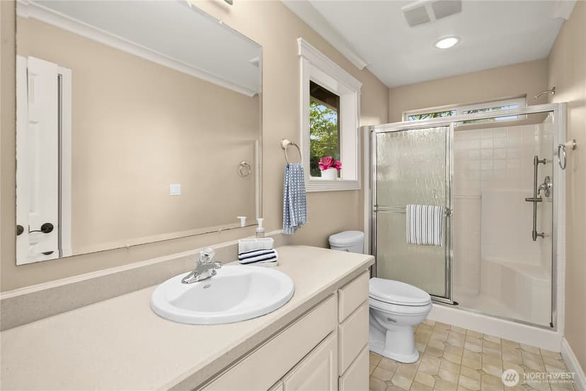 Property photo for 1202 Lansing Avenue W, Bremerton photo 17