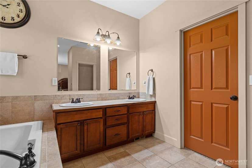 Property photo for 40 Carson Avenue SE, Port Orchard photo 23