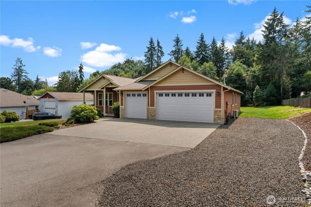 Property photo for 40 Carson Avenue SE, Port Orchard photo 4