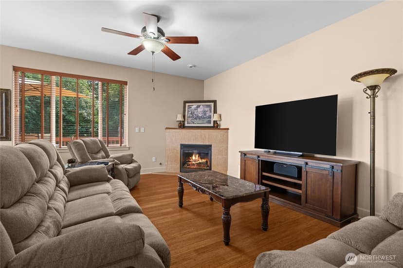 Property photo for 40 Carson Avenue SE, Port Orchard photo 12