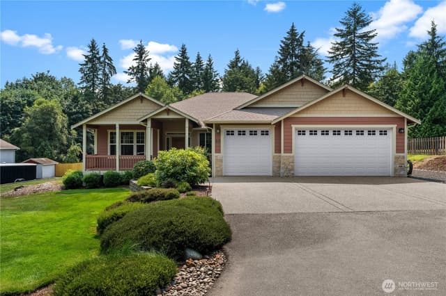 Property photo for 40 Carson Avenue SE, Port Orchard photo 2