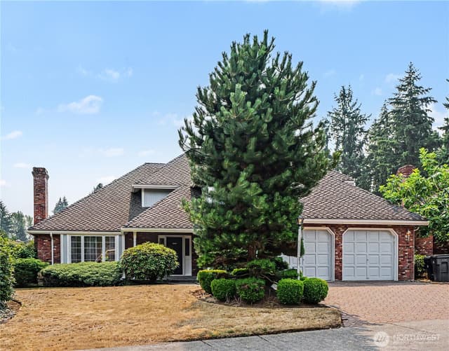 Property photo for 12645 NE 68th Pl, Kirkland