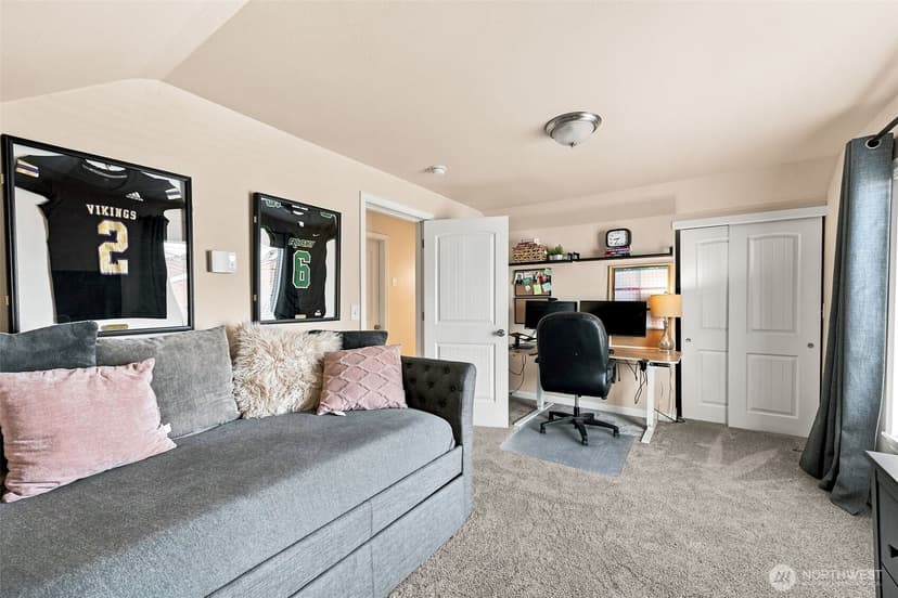 Property photo for 430 2nd Avenue NE, Puyallup photo 18