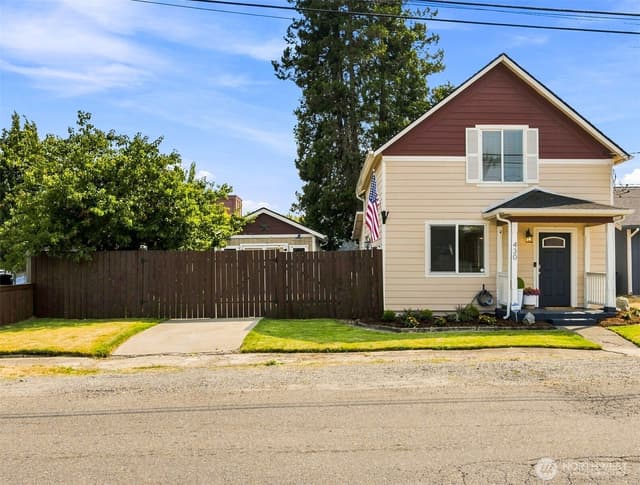 Property photo for 430 2nd Avenue NE, Puyallup