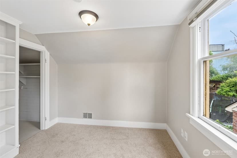 Property photo for 150 NW 84th Street, Seattle photo 14