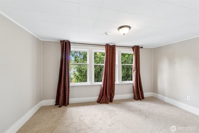 Property photo for 150 NW 84th Street, Seattle photo 17