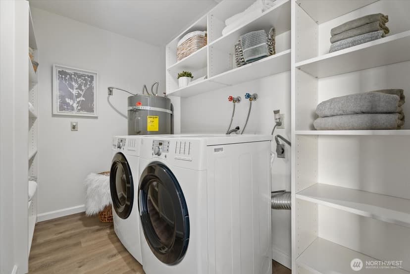 Property photo for 1301 Harbor Avenue SW #310, Seattle photo 25