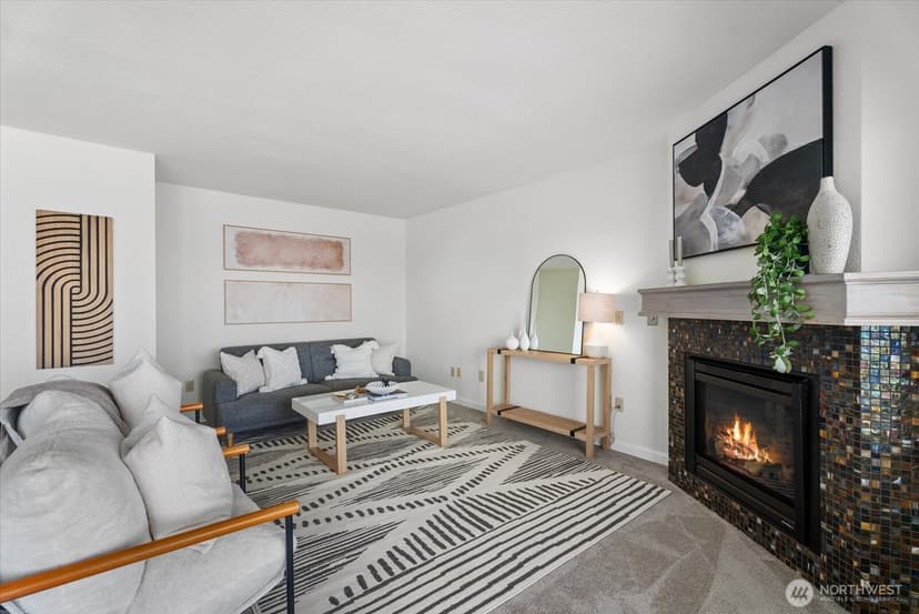 Property photo for 1301 Harbor Avenue SW #310, Seattle photo 10