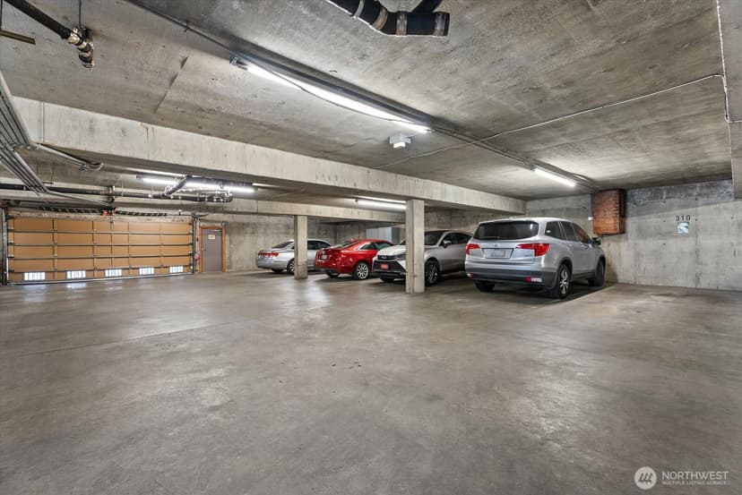 Property photo for 1301 Harbor Avenue SW #310, Seattle photo 37