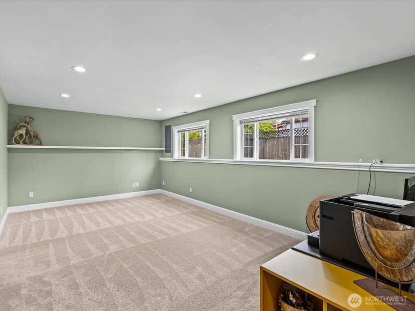 Property photo for 15820 12th Avenue SW, Burien photo 27