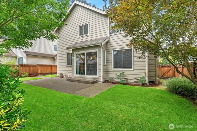 Property photo for 24216 231st Avenue SE, Maple Valley photo 5