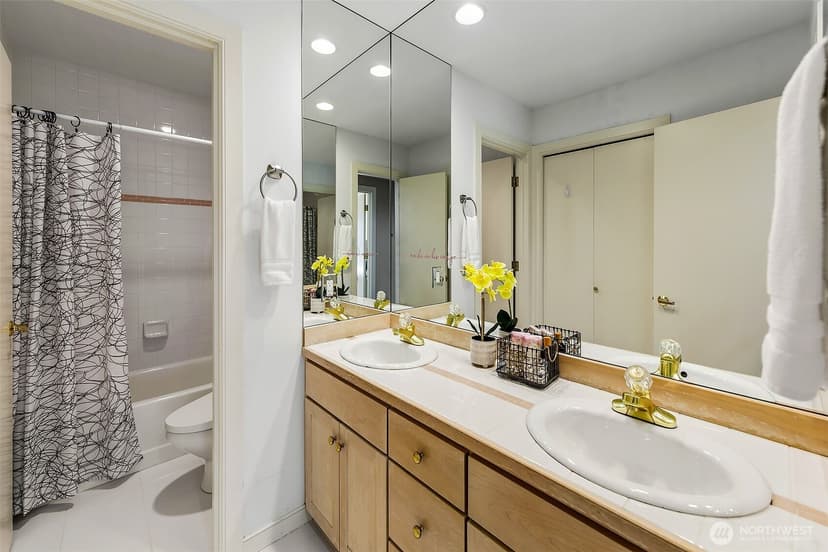 Property photo for 15317 SE 58th Street, Bellevue photo 25