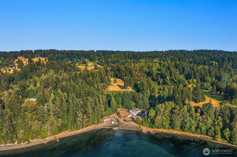 Property photo for 16075 Crescent Drive SW, Vashon photo 2