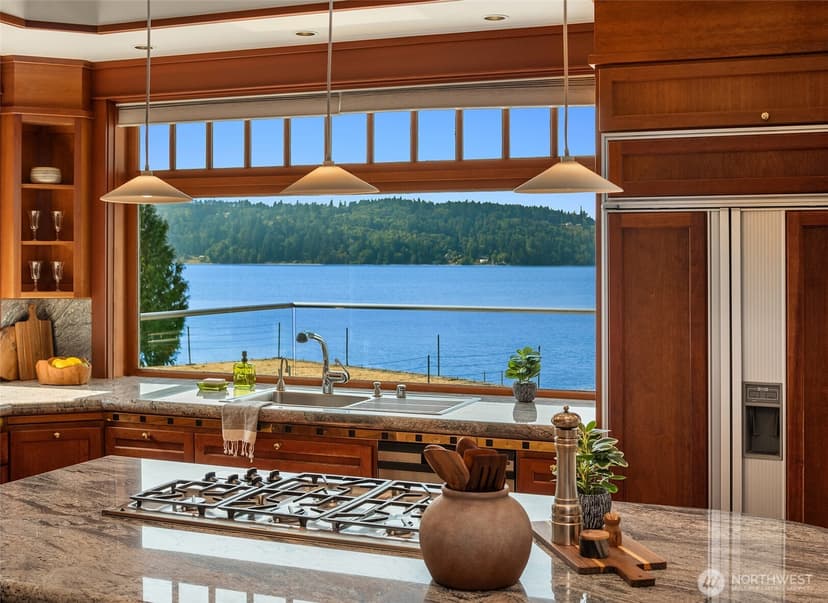 Property photo for 16075 Crescent Drive SW, Vashon photo 10